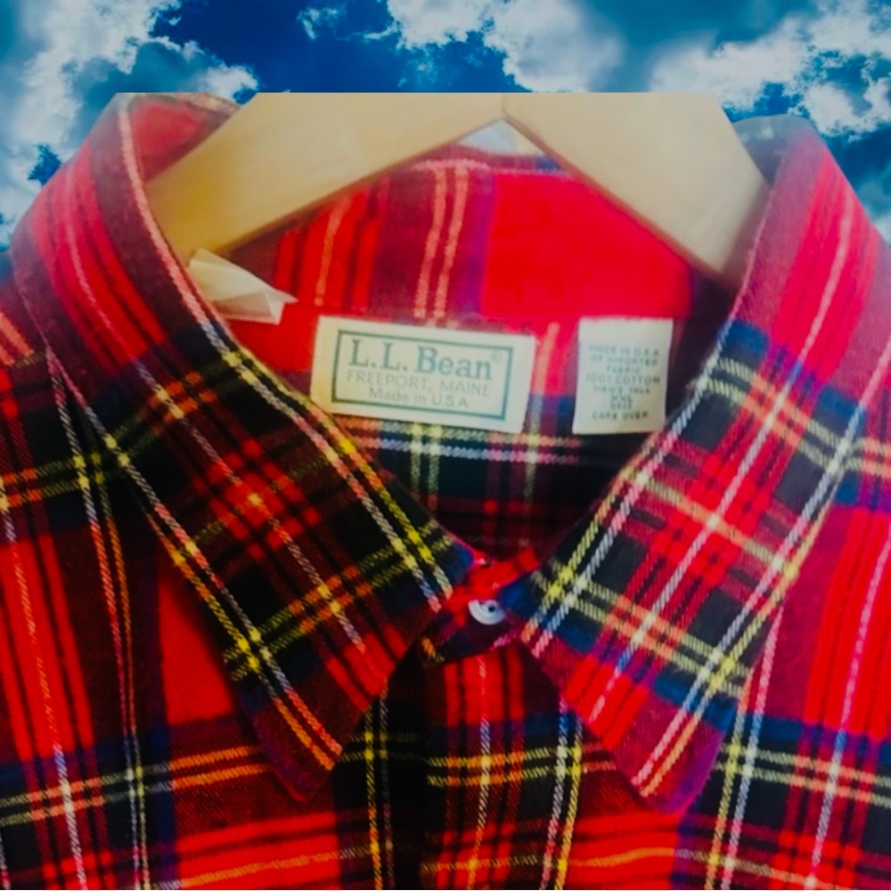 L.L. Bean VTG Vibrant Mens XXL  Red and Black Tartan Plaid Shirt No stains rips - Picture 4 of 5